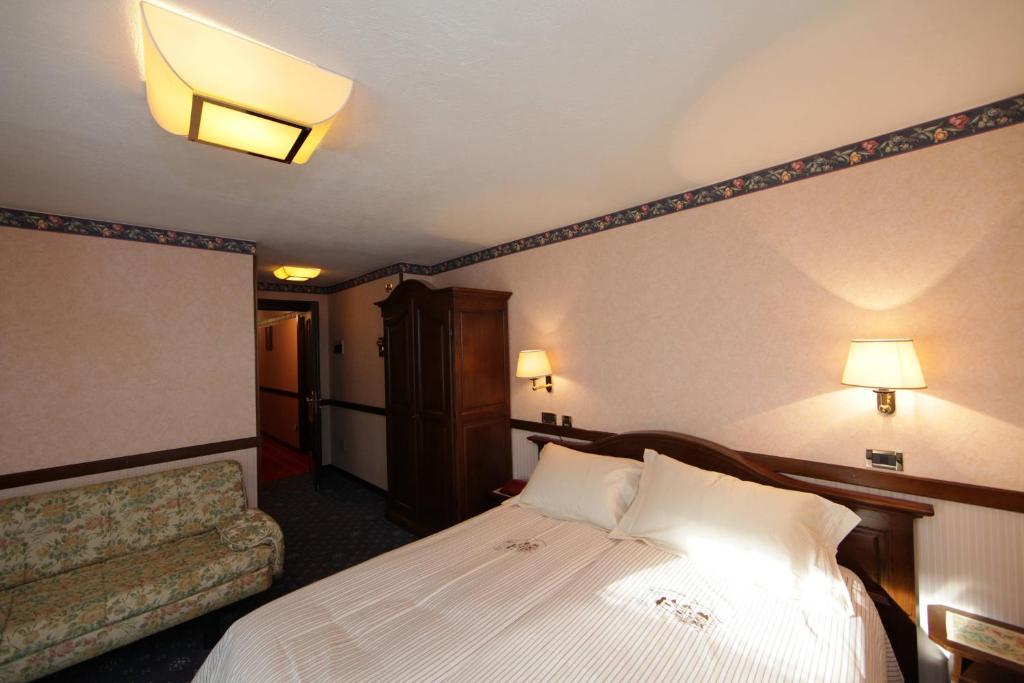 Hotel Petit 3*