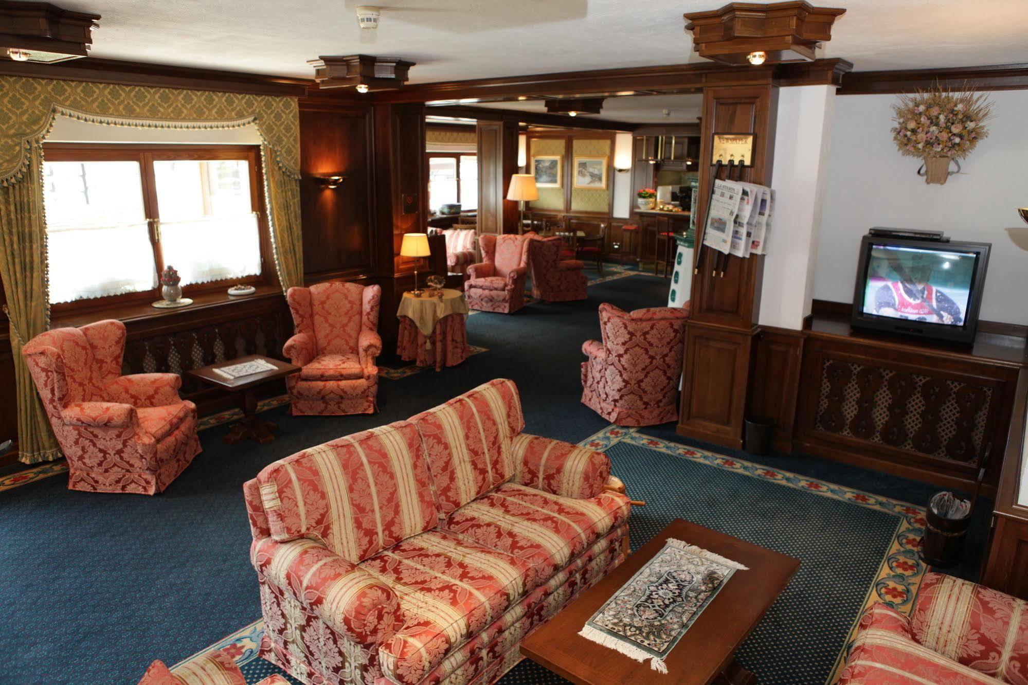 Hotel Petit